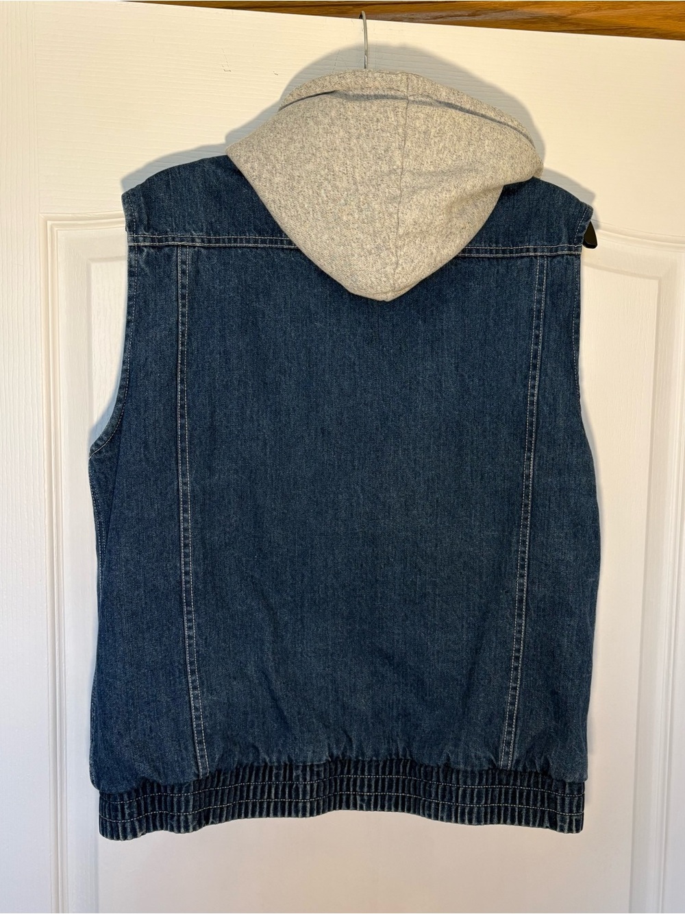 JCPenny Denim Sports Outerwear Vest. Fully lined with Gray Hood - Picture 2 of 4